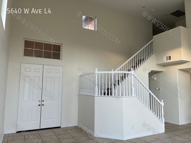 5640 W Ave L4 in Lancaster, CA - Building Photo - Building Photo