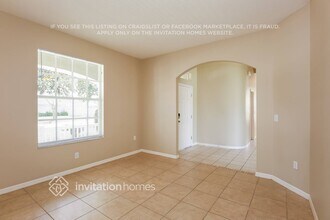 12820 Standbridge Dr in Riverview, FL - Foto de edificio - Building Photo