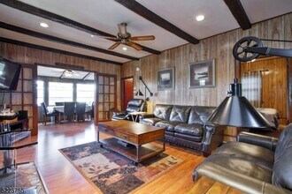 137 Lakeview Ave in Ringwood, NJ - Building Photo - Building Photo