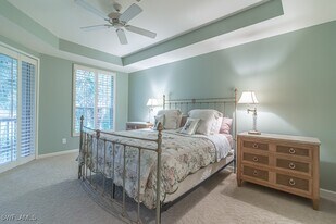 8460 Abbington Cir in Naples, FL - Building Photo