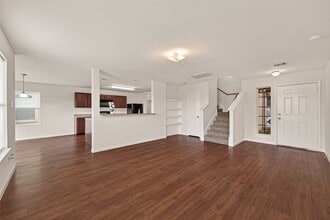 726 Horseshoe Springs Ln in Houston, TX - Building Photo - Building Photo