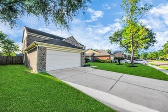 4211 Royal Manor Dr in Pasadena, TX - Building Photo - Building Photo