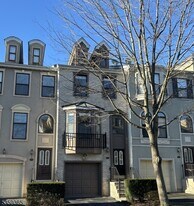 450 Hartford Dr in Nutley, NJ - Building Photo