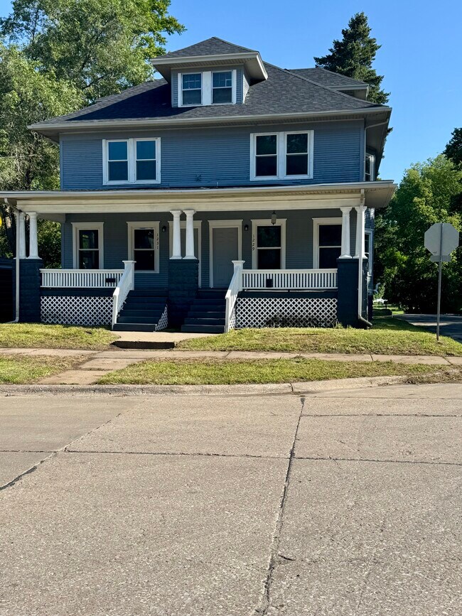 1229 9th Ave, Unit 1231
