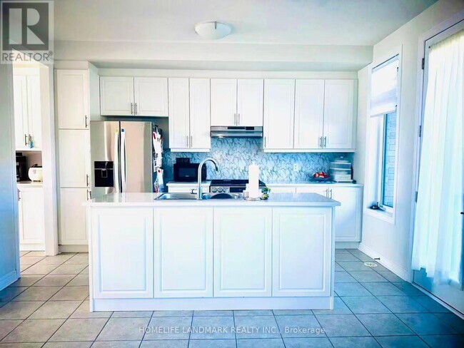 8 Robert Eaton Ave. in Markham, ON - Building Photo - Building Photo