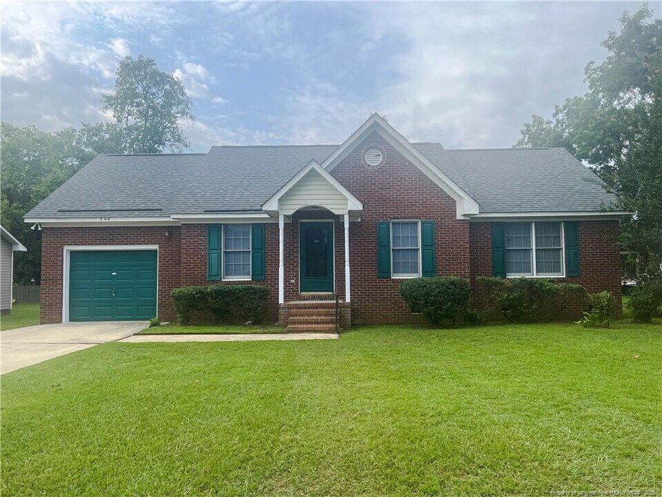340 Vanstory St in Fayetteville, NC - Building Photo