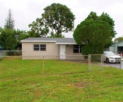 3020 NW 17th Ct in Fort Lauderdale, FL - Building Photo