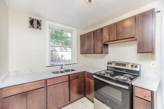 1143 E 50th St in Chicago, IL - Building Photo - Building Photo