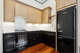 632 Esplanade Ave in New Orleans, LA - Building Photo - Building Photo