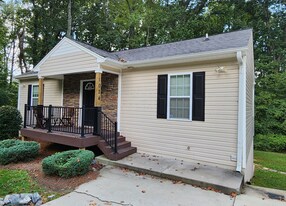 1024 Ranch Dr in Winston-Salem, NC - Building Photo