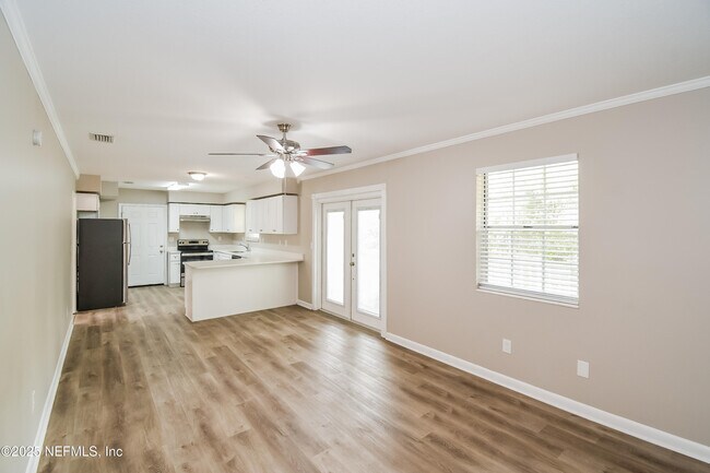 1921 Buff Ln in Jacksonville, FL - Building Photo - Building Photo