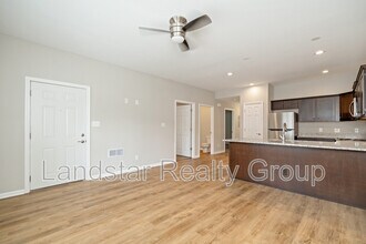 7300 Tiger Wy in Louisville, KY - Building Photo - Building Photo