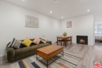 525 S Berendo St in Los Angeles, CA - Building Photo - Building Photo