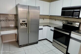 9241 Arbolita Way in Jacksonville, FL - Building Photo - Building Photo