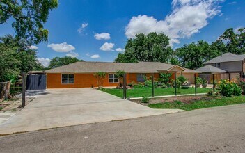 9009 Conger St in Houston, TX - Building Photo - Building Photo