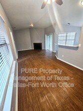 806 Castleglen Dr in Garland, TX - Building Photo - Building Photo