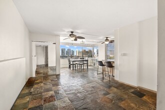 1400 Pensacola St in Honolulu, HI - Building Photo - Building Photo