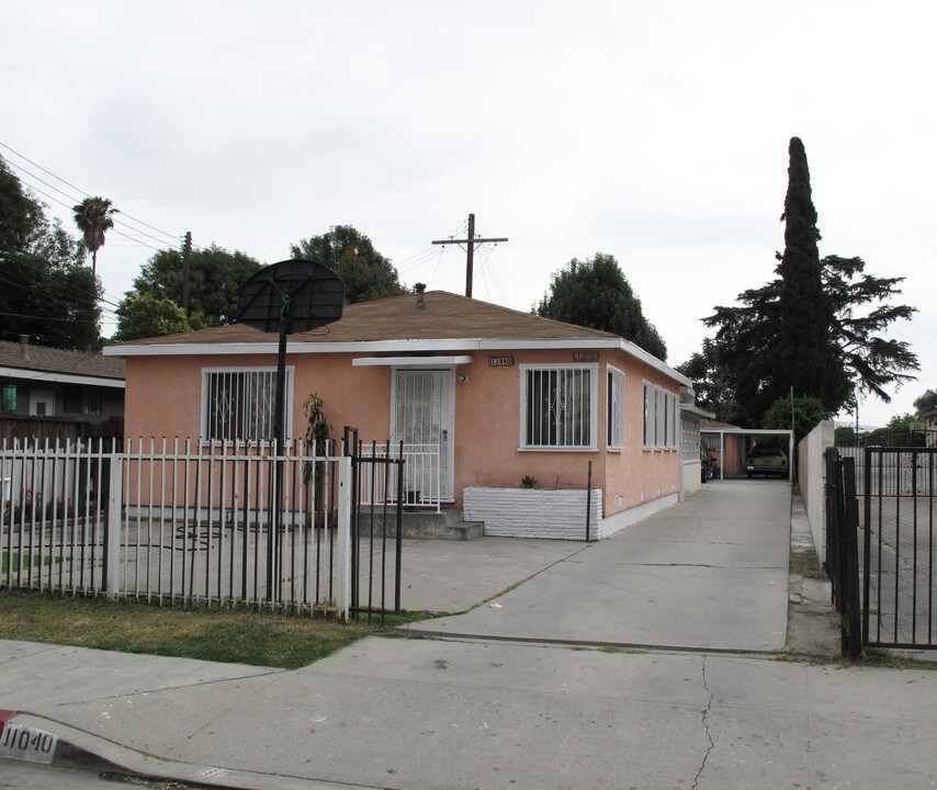 11040-11042 A,B,C Dodson St in El Monte, CA - Building Photo