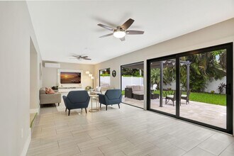 1035 NW 5th Ave in Boca Raton, FL - Building Photo - Building Photo