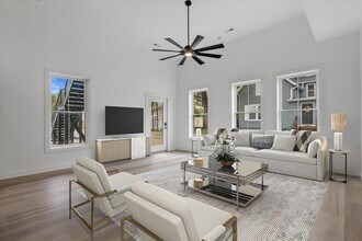 308 Oak St in Slinger, WI - Building Photo - Building Photo