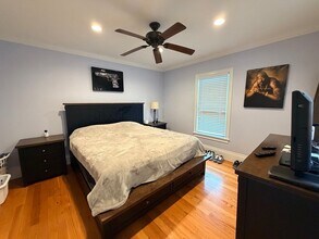 341 Linwood Ave, Unit 2 in Newton, MA - Building Photo - Building Photo