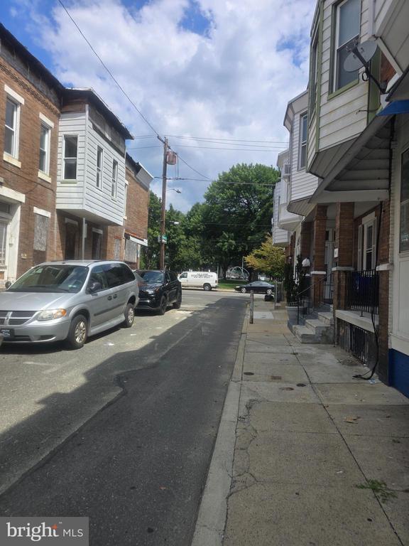 property at 556 N Wanamaker St