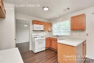 17210 Colony Creek Dr in Spring, TX - Building Photo - Building Photo