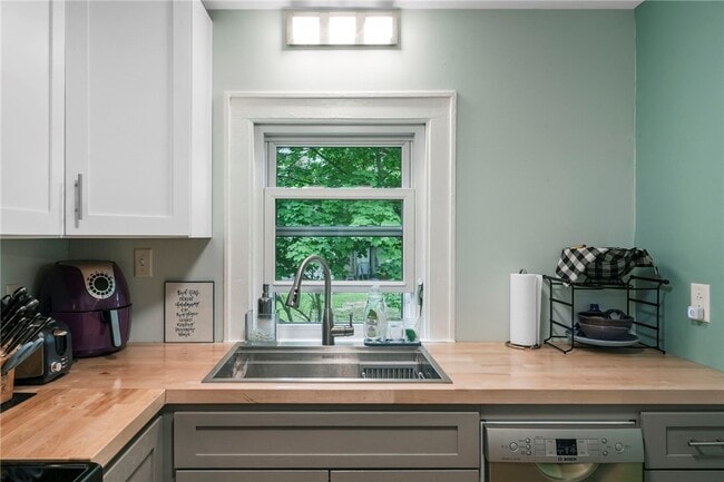 property at 570 Spencer Rd