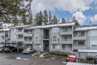 Stonecrest Apartments in Spokane, WA - Building Photo - Building Photo