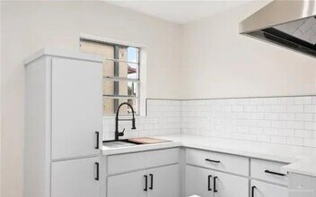 11 N 23rd St in McAllen, TX - Building Photo - Building Photo