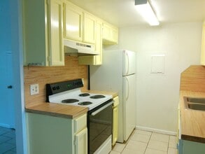 5723 Crestmore Dr in Corpus Christi, TX - Building Photo - Building Photo