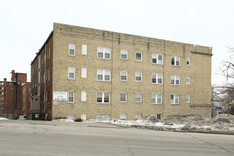 Edgeway Apartments in Cleveland, OH - Building Photo - Building Photo