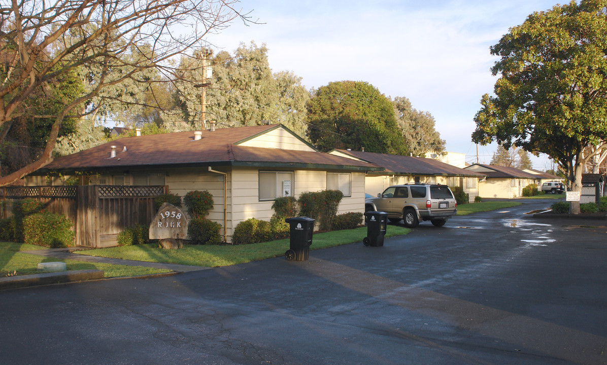 1960 Rock St in Mountain View, CA - Foto de edificio