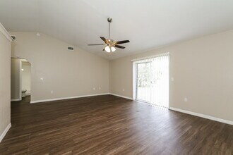 2740 Settlers Trail in St. Cloud, FL - Building Photo - Building Photo