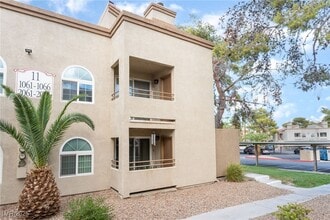 3145 E Flamingo Rd in Las Vegas, NV - Building Photo - Building Photo