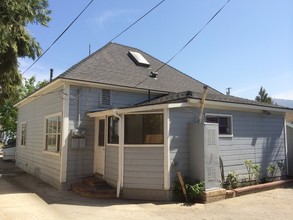 234 N 10th St in Santa Paula, CA - Building Photo - Building Photo