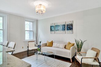 21 Westbourne Ter, Unit 6 in Brookline, MA - Building Photo - Building Photo