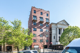 881 Eastern Pky in Brooklyn, NY - Building Photo - Building Photo