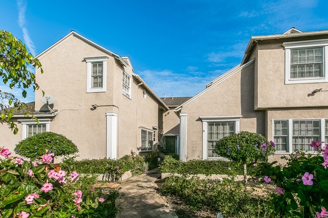 8515 Pickford St in Los Angeles, CA - Building Photo - Building Photo