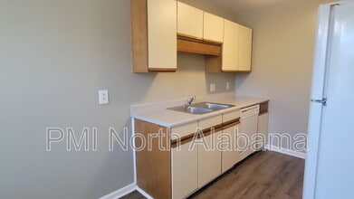 4421 Bonnell Dr in Huntsville, AL - Building Photo - Building Photo