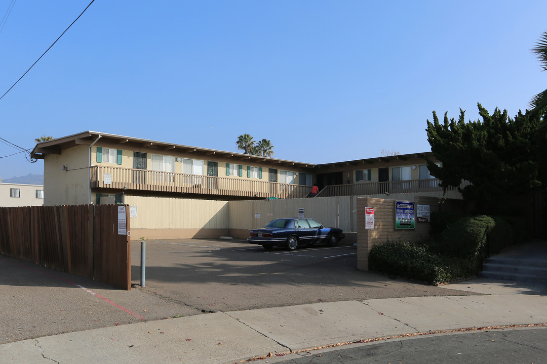 McClure Manor Apartments in El Cajon, CA - Building Photo