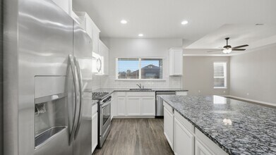 339 Walnut Creek in New Braunfels, TX - Building Photo - Building Photo