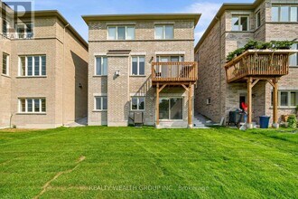 261 Seaview Heights in East Gwillimbury, ON - Building Photo - Building Photo
