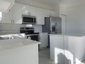 13034 SW 233rd Terrace in Princeton, FL - Building Photo - Building Photo