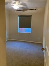 10216 Sirretta Peak Pl in Bakersfield, CA - Building Photo - Building Photo