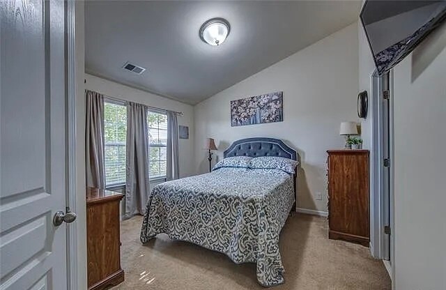 213 Spring Gardens Dr in Belmont, NC - Foto de edificio