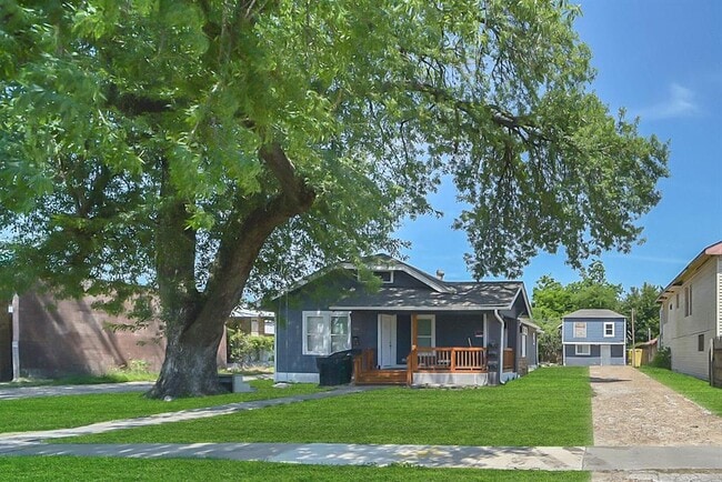 property at 3307 Broadway St