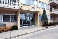 5906 N Sheridan Rd. in Chicago, IL - Building Photo - Building Photo