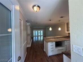 730 111th Ave N in Naples, FL - Building Photo - Building Photo