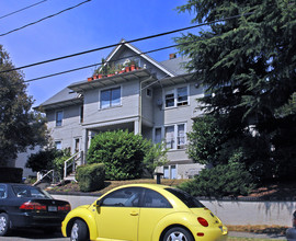 520 N 45th St in Seattle, WA - Building Photo - Building Photo